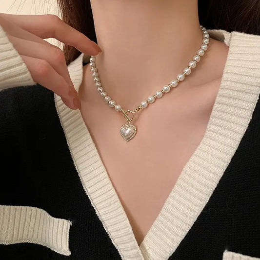 Elegant Pearl Necklace for Women Heart Pendant Necklaces Luxury Imitation Pearls Chain Necklaces Korean Jewelry Girls Gifts